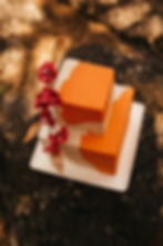 square-orange-cream-wedding-cake
